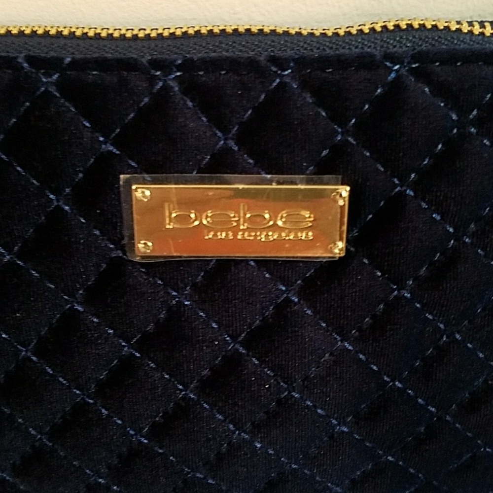 NEW bebe Navy Danielle Top Zip Velvet Wristlet - Picture 6 of 6